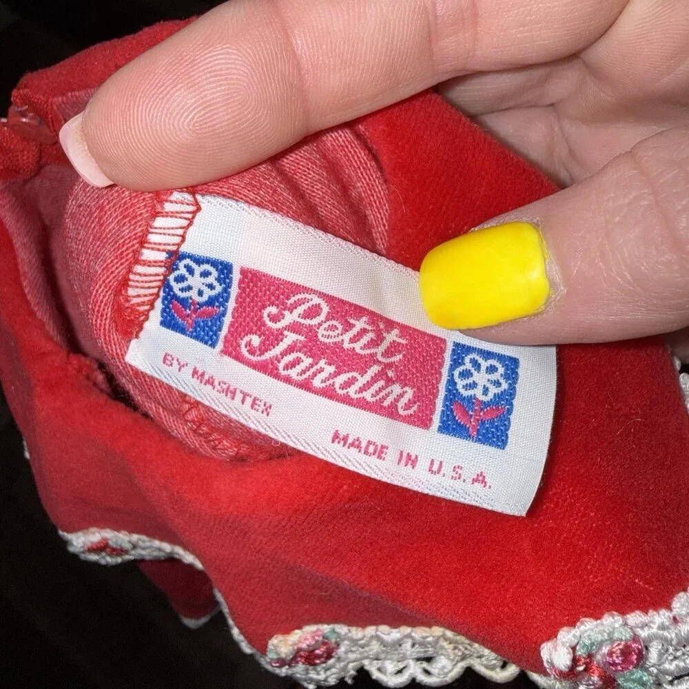 Petite Jardin large vintage jumpsuit red Velour Made In‎ USA Small